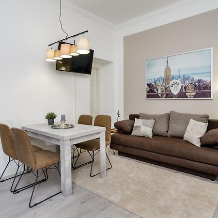 The Lohmeyerstr Hh, 2 Bed Rooms Up To 5 People Berlin Bagian luar foto